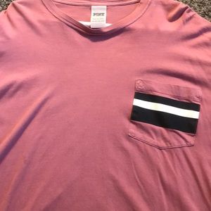 Long sleeve pink t-shirt